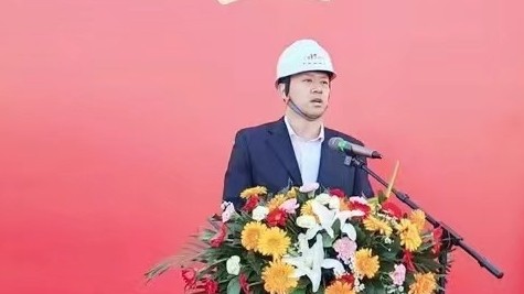 熱烈祝賀延安大學(xué)附屬醫(yī)院婦女兒童分院門(mén)診樓主體順利封頂